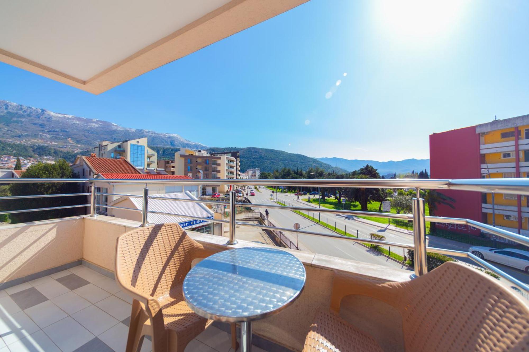 Sms Apartments Budva Kültér fotó