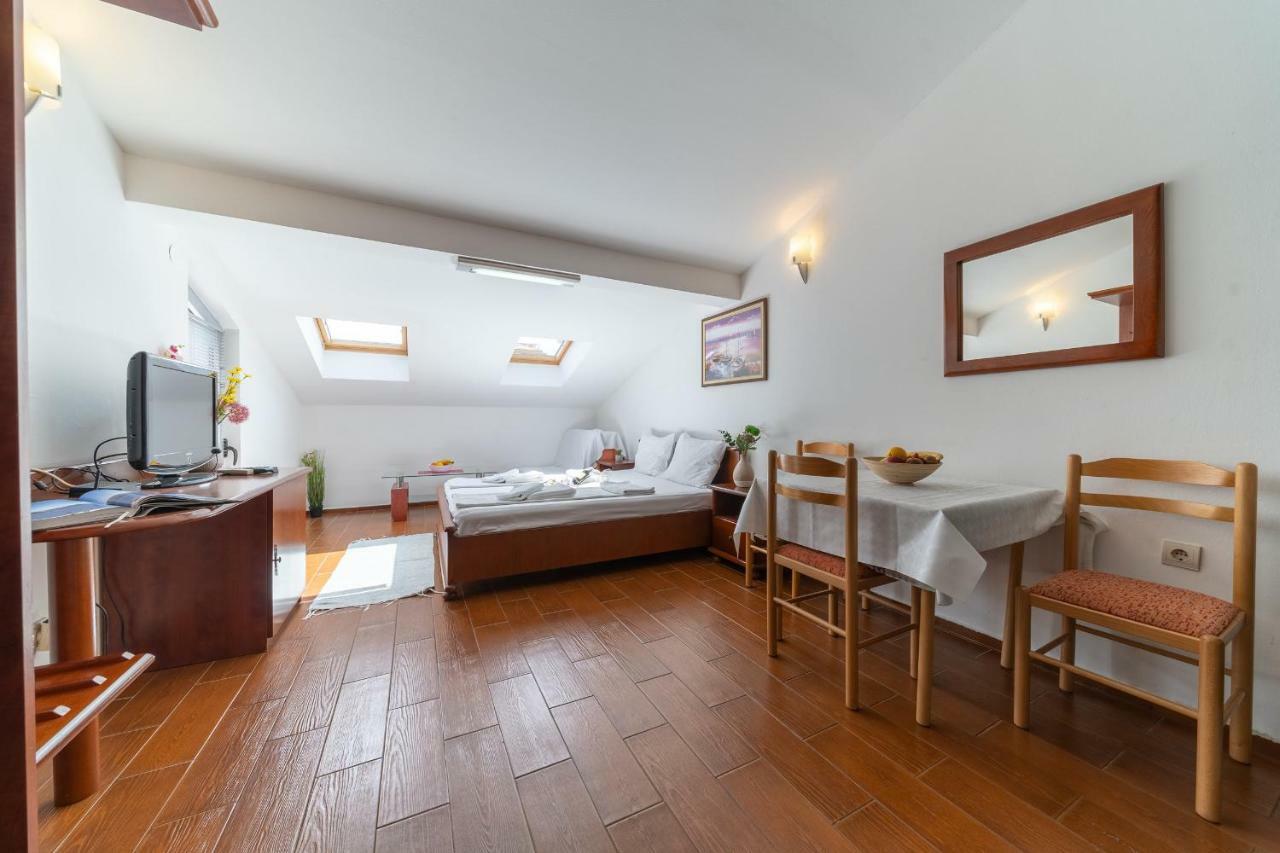 Sms Apartments Budva Kültér fotó